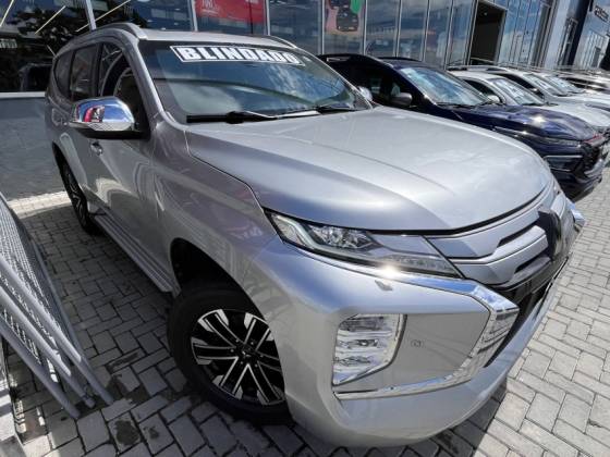 MITSUBISHI PAJERO SPORT 2.4 16V MIVEC TURBO DIESEL HPE AWD AUTOMÁTICO